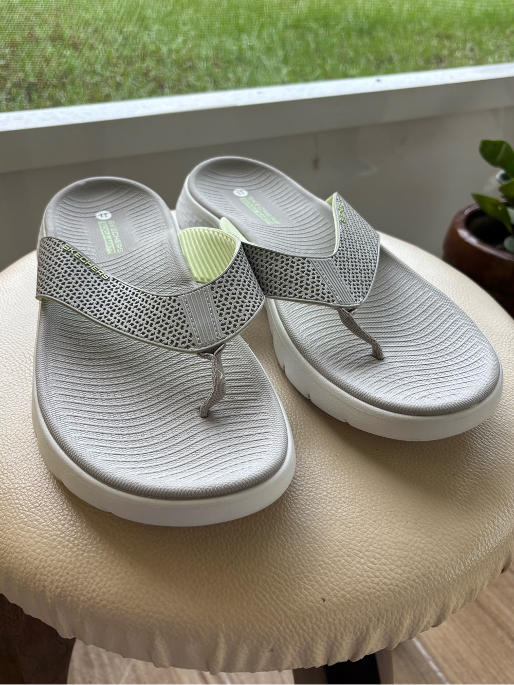 Skechers Light Gray Thong Sandals with Lime Accent - Women